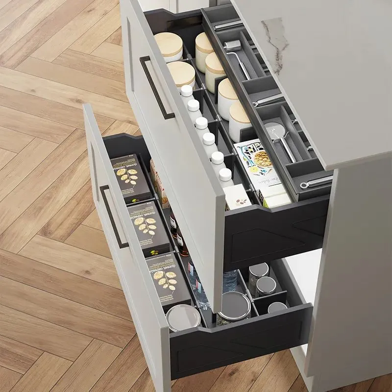 Food/Tools Pull Basket